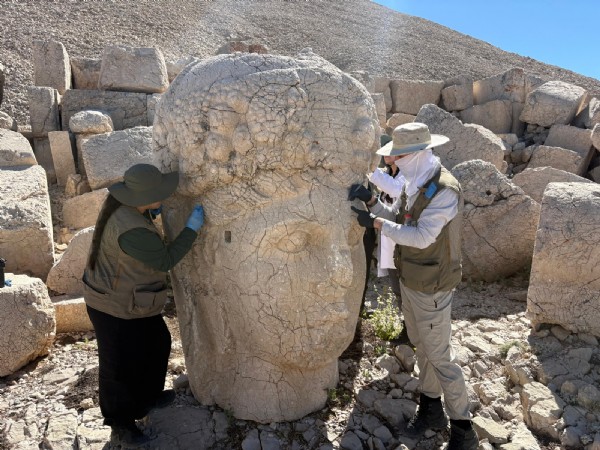 NEMRUT’UN DEV HEYKELLERİNE 5 YILLIK KORUMA KALKANI